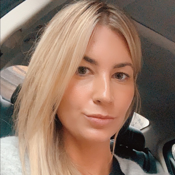 Meet your Posher, Brittany - Picture 2 of 2